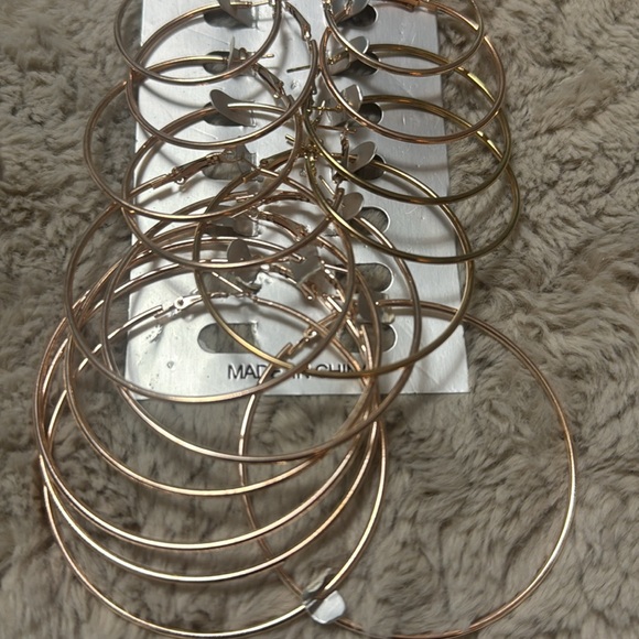 Rose gold finish hoop earrings with wires perfect to share or gift NWT 10 pair - Picture 3 of 3